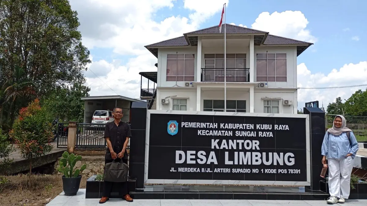 Mahmudi & Putri Lestari