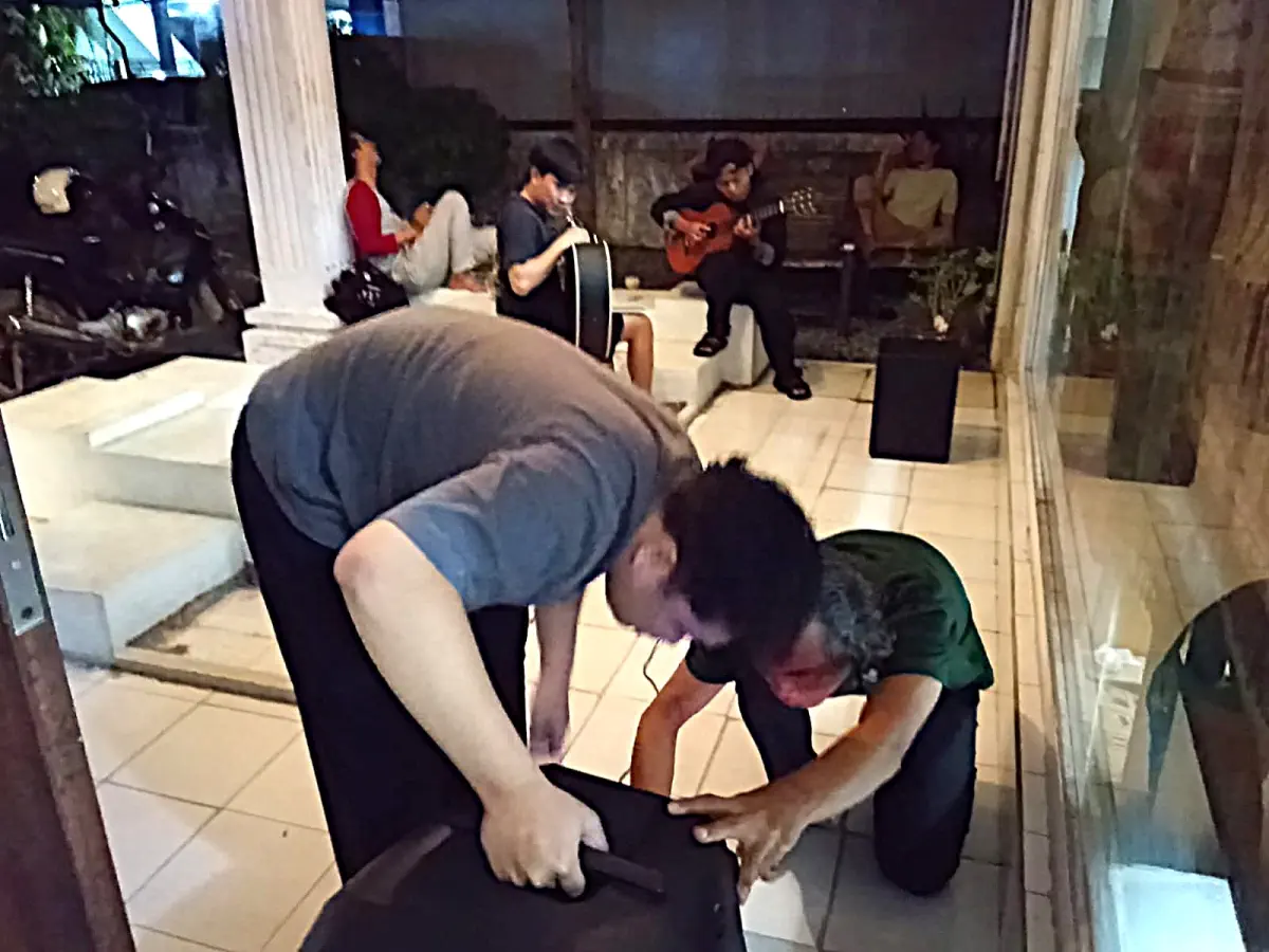 Bermusik di YNKI